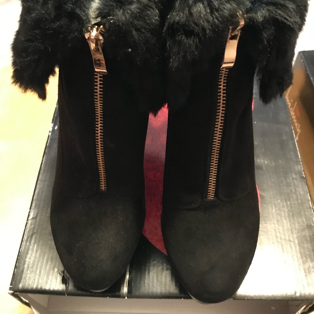 Luichiny Platform black Faux Fur size 10M